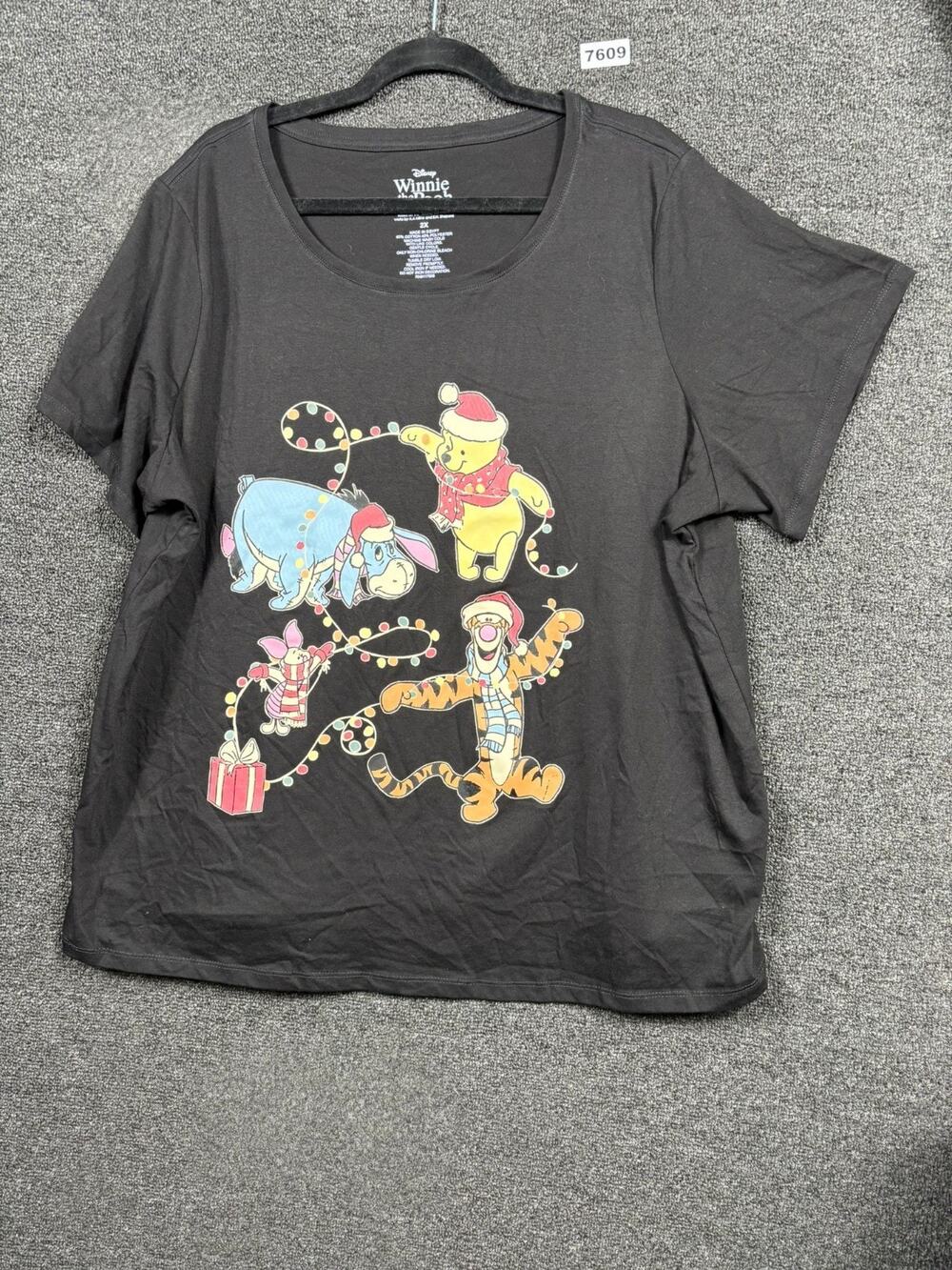 Disney Winnie The Pooh Christmas T-Shirt Womens Size 2X Black Short Sleeve NEW